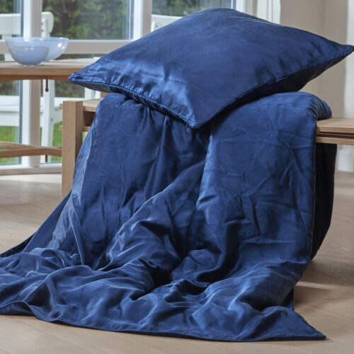 Sengetøj i 100% Morbærsilke fra Butterfly Silk | Blå