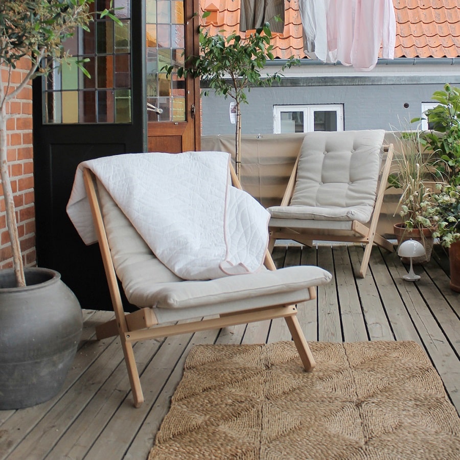 Boogie outdoor Lounge Stol fra Karup Design i Massiv FSC Fyrretræ | Japandi - Billede 4