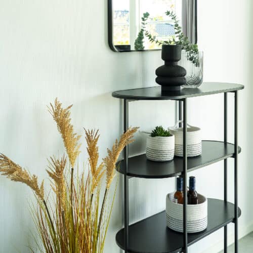 Vita Reol med 4 Ovale hylder i Sort med Sort Metalstel fra House Nordic | 85x36x111cm