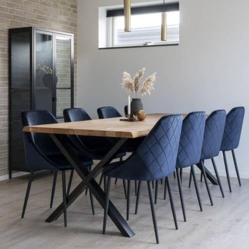 Toulon Spisebord i massiv olieret eg med bølget kant Fra House Nordic | 95x240x75cm