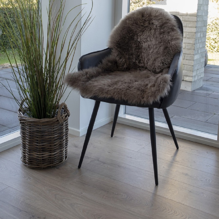 Lammeskind i ægte lysebrun uld Fra House Nordic | 50x85 cm - OUTLET
