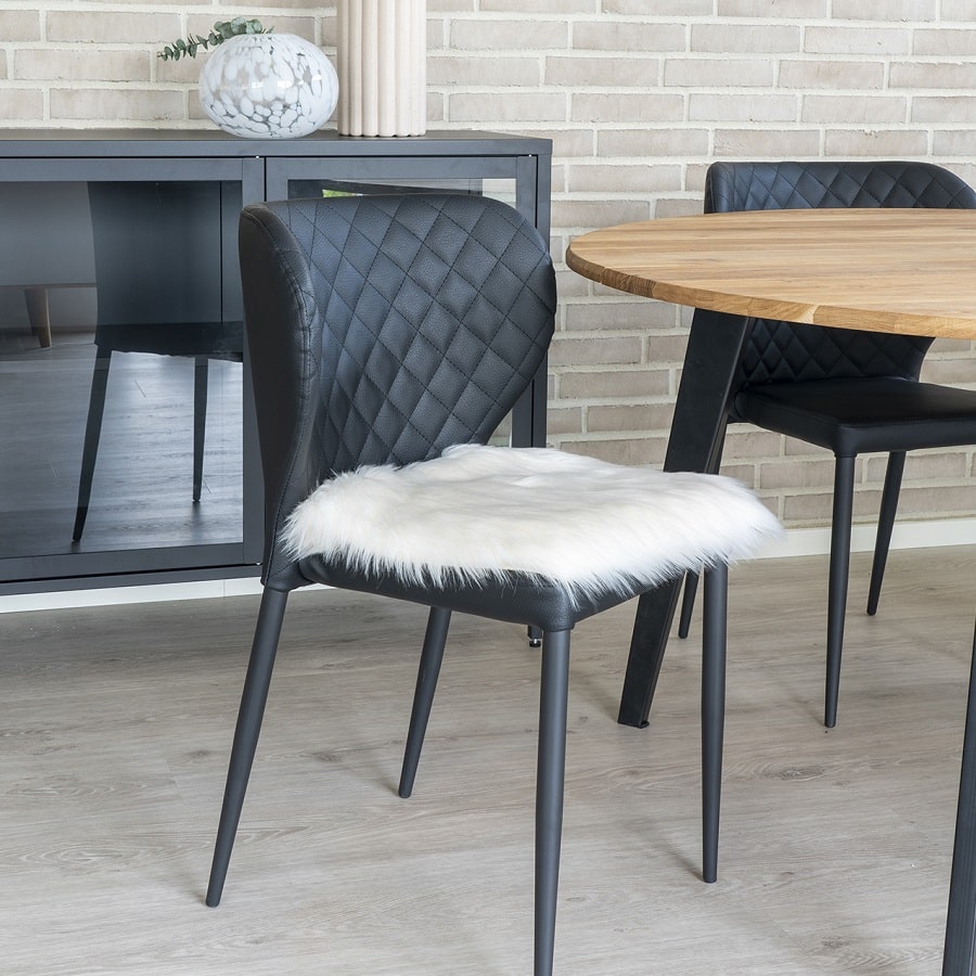 Lammeskindshynde i imiteret lysebrun polyester Fra House Nordic | 40x40