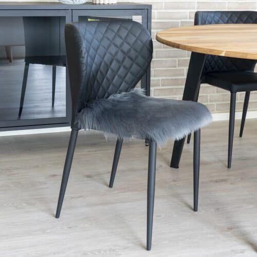 Lammeskindshynde i imiteret grå polyester Fra House Nordic | 40x40