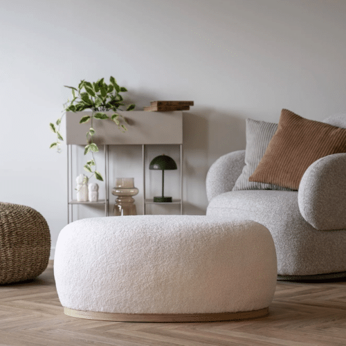 Manhattan Puf i Hvid Bouclé Fra House Nordic | 54,5x88,5x36 cm