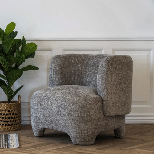 Nazare Loungestol/Lænestol i Massiv Bøgetræ betrukket med brun Møbelstof Fra House Nordic | B: 77 x H: 72 x D: 79cm.
