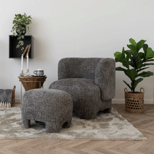 Nazare Loungestol/Lænestol og Puf i Massiv Bøgetræ Betrukket med Beige Møbelstof Fra House Nordic