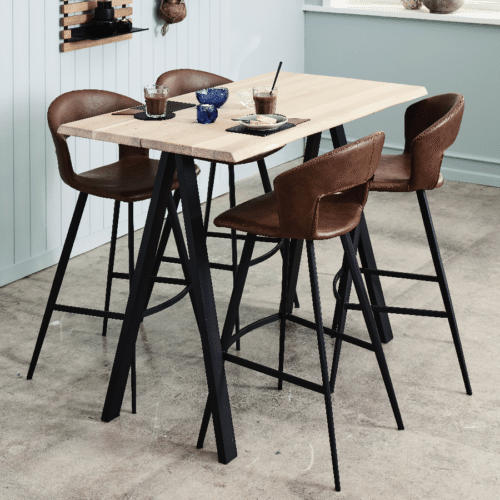 Curve Snedker Barbord i Massiv Egetræ & Hvid Olie fra House Of Sander | B: 72cm. L: 72-130cm. H: 3cm.