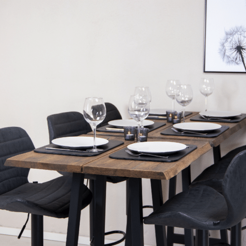 Curve Snedker Barbord i Massiv Egetræ & Smoked Olie fra House Of Sander | B: 72cm. L: 72-130cm. H: 3cm.