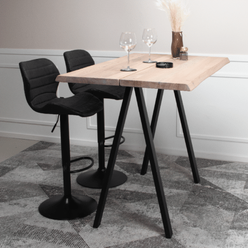Hugin Snedker Barbord i Massiv Egetræ & Hvid Olie fra House Of Sander | B: 80cm. L: 80-120cm. H: 4cm.