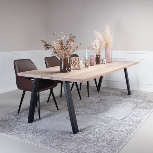 Ragnar Snedker Spisebord i Massiv Egetræ & Hvid Olie fra House Of Sander | B103cm. L240cm. H4cm.