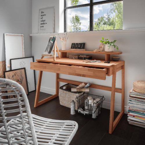 Sif Snedker Skrivebord i Massiv FSC Bøgetræ og Naturolie med Skrivebordshylde fra Organic Sleep | 1 Skuffe - B55 x H94 x L126