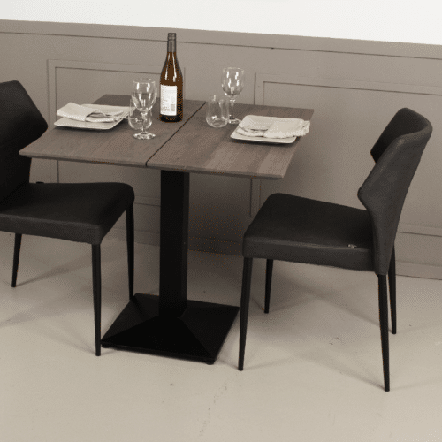 Vidar Snedker Cafébord i Massiv Egetræ & Grå Olie fra House Of Sander | B: 72cm. L: 130cm. H: 3cm.