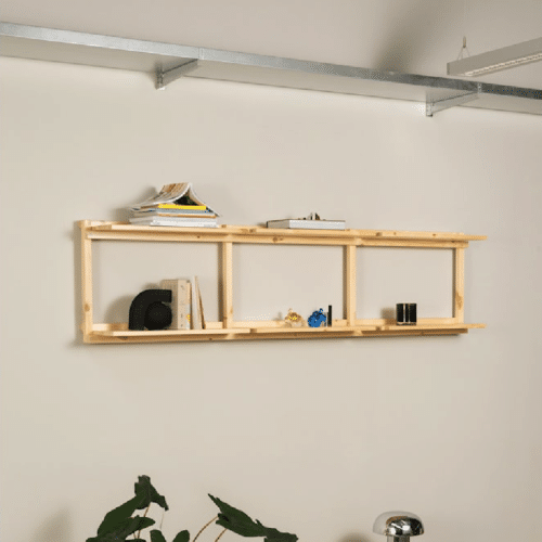 Groove Reol i Massiv FSC Fyrretræ med 6 Hylder Fra Karup Design | Japandi