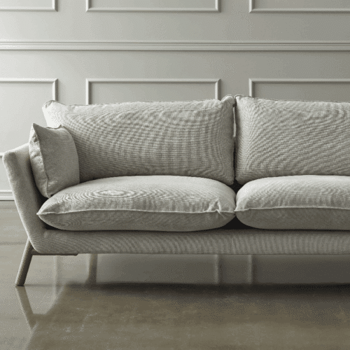 K260 2-Personers Sofa med Dunfyld & Lakerede Egetræsben fra Kragelund / Scandinavian Upholstery | Flere Farver