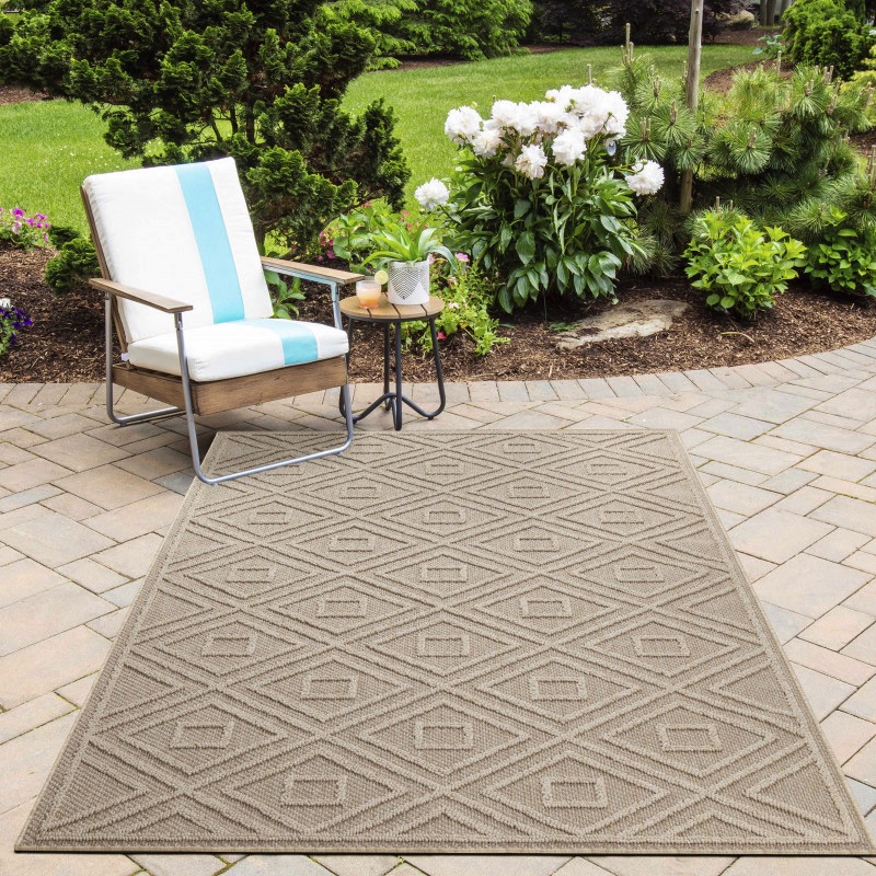 Ellie Indendørs/Udendørs Gulvtæppe i Beige med Simpelt Diamantgitter Mønster fra Rugs by Uniquebeds Home & Living | Flere Størrelser