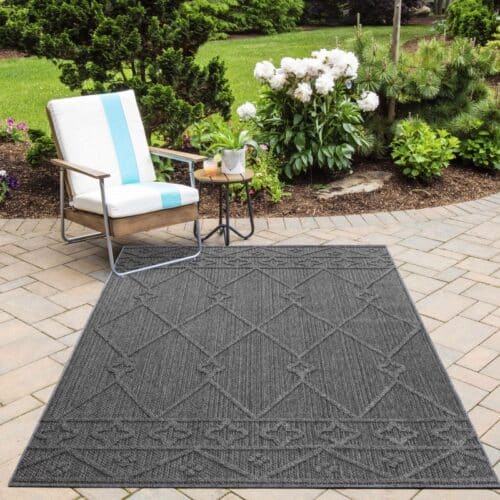 Jessica Indendørs/Udendørs Gulvtæppe i Grå med Simpelt Diamantmønster fra Rugs by Uniquebeds Home & Living | Flere Størrelser