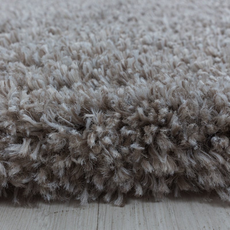 Louisa Ensfarvet Gulvtæppe i Beige fra Rugs by Uniquebeds Home & Living | Flere Størrelser i Firkantet & Rund - Billede 5