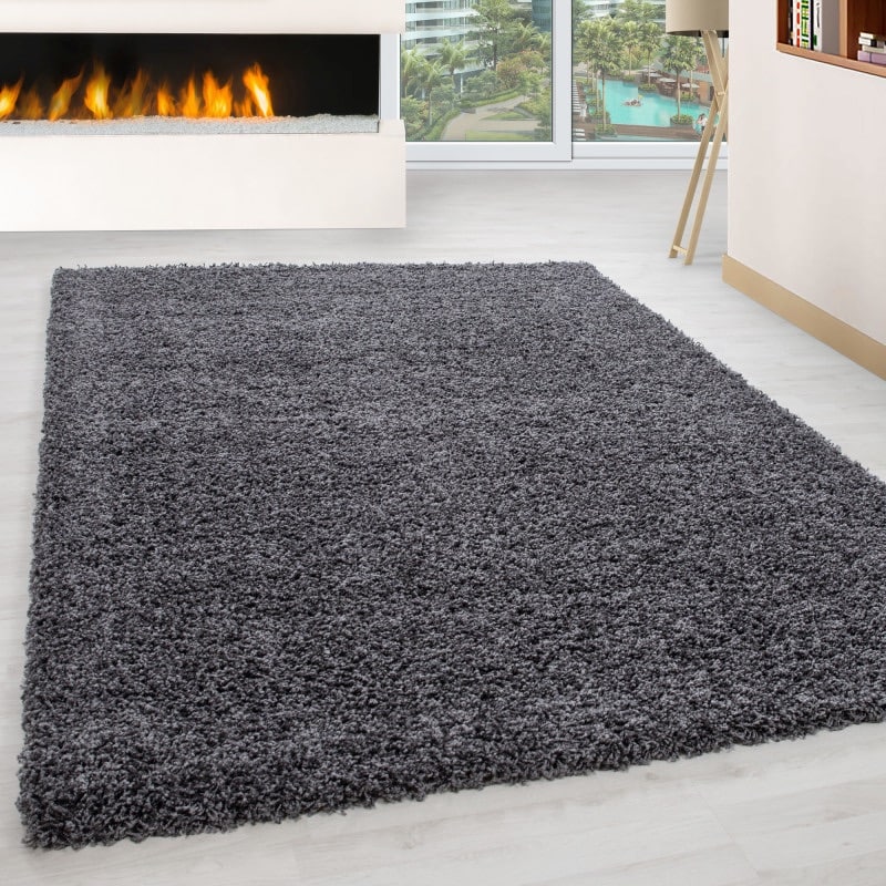 Luna Ensfarvet Fluffy Gulvtæppe i Mørk Grå fra Rugs by Uniquebeds Home & Living | Flere Størrelser i Firkantet & Rund
