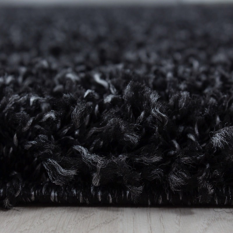 Luna Ensfarvet Fluffy Gulvtæppe i Sort fra Rugs by Uniquebeds Home & Living | Flere Størrelser i Firkantet & Rund - Billede 5
