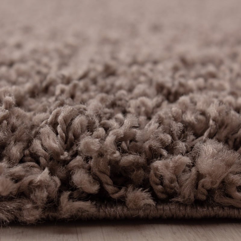 Luna Ensfarvet Fluffy Gulvtæppe i Taupe fra Rugs by Uniquebeds Home & Living | Flere Størrelser i Firkantet & Rund - Billede 5