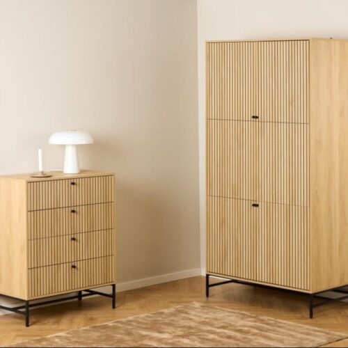 Albany Kommode Egetræ Lamel Front Stel
